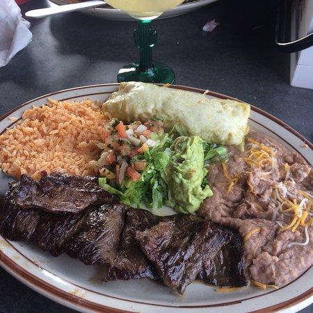 De Leon's Taco & Bar