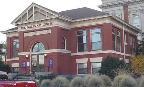 The Dalles Carnegie Library