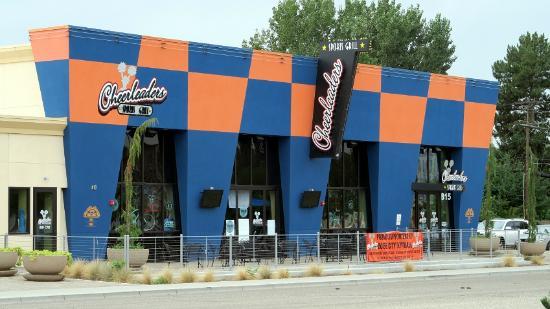 Cheerleaders Sports Bar & Grill