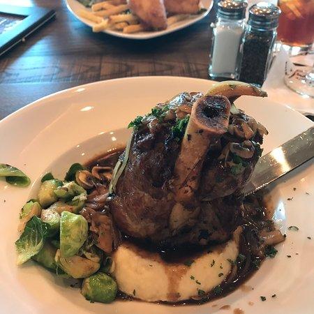 Twigs Bistro And Martini Bar