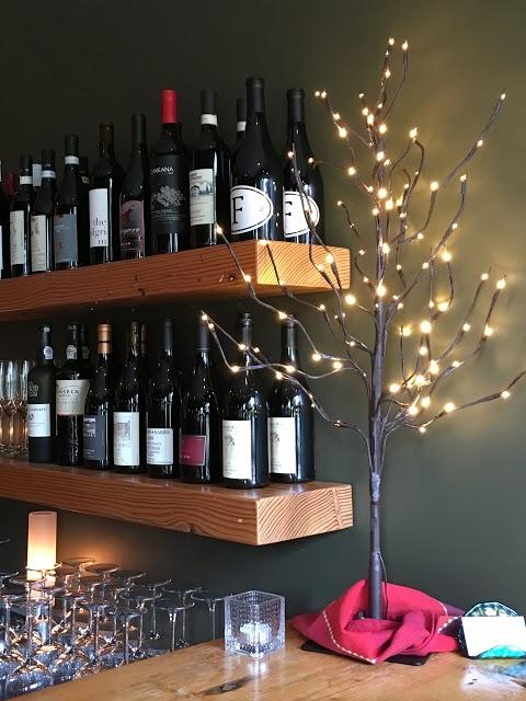 Vino Manzanita Wine Bar & Restaurant