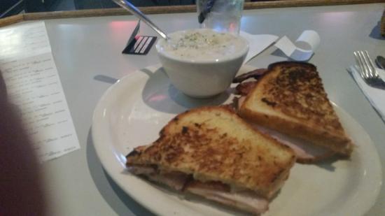 Aloha Station Sports Bar