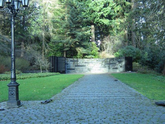 Oregon Holocaust Memorial