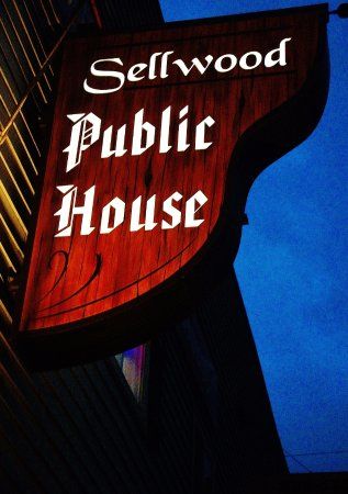 Sellwood Public House