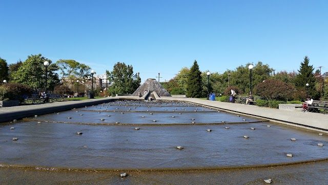 Cal Anderson Park Reflecting Pool