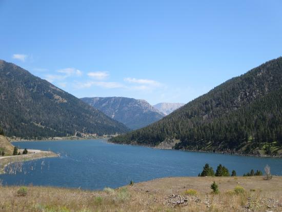 Earthquake Lake