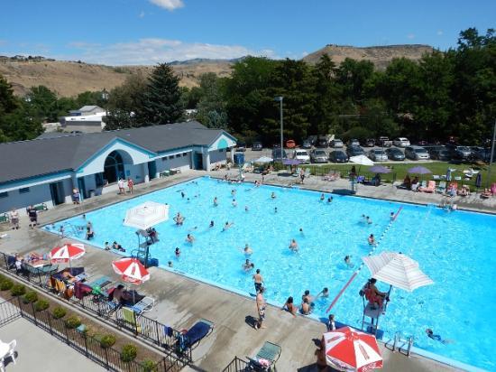 Natatorium Pool & Hydrotube