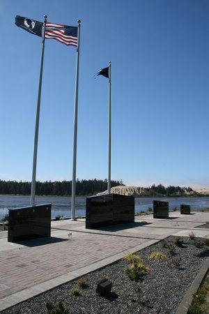 David Dewett Veterans Memorial