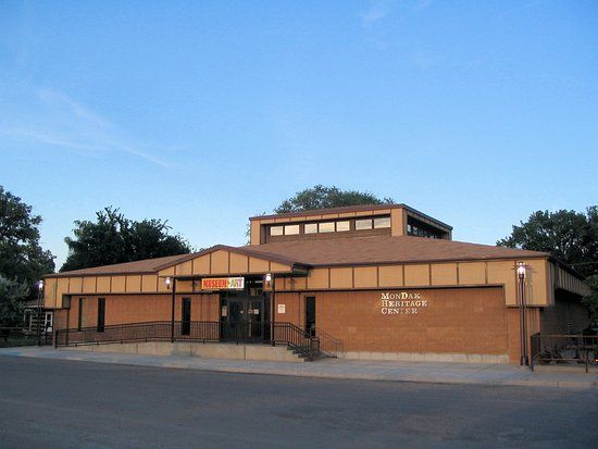 MonDak Heritage Center