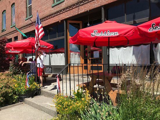 Pioneer Pizza Kitchen