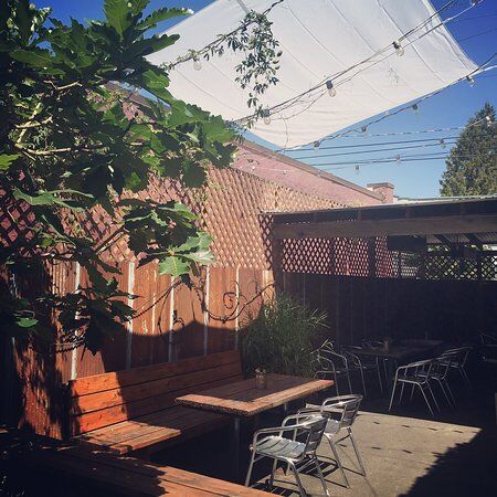 Leisure Public House
